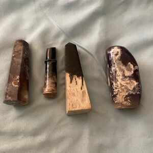 Lot Of 4 Crystal Stones Display Pieces Jasper Palm Root Towers Black White Beige